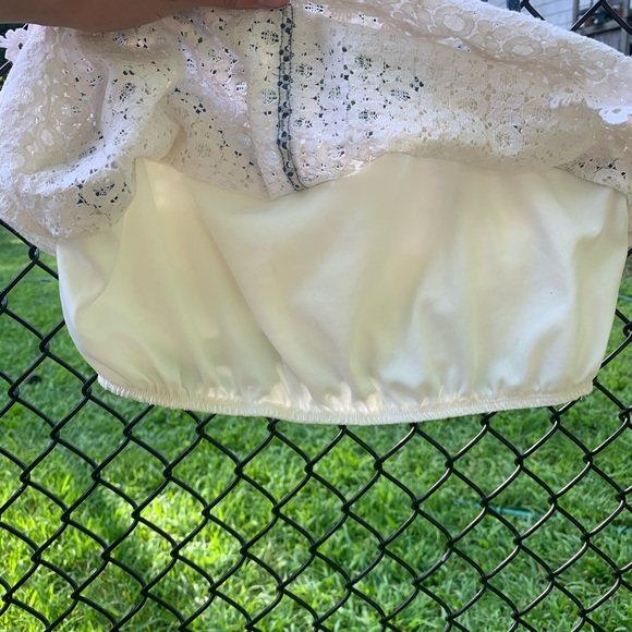 Pretty Lace Crop Top by Paper Crane - Picture 5 of 6